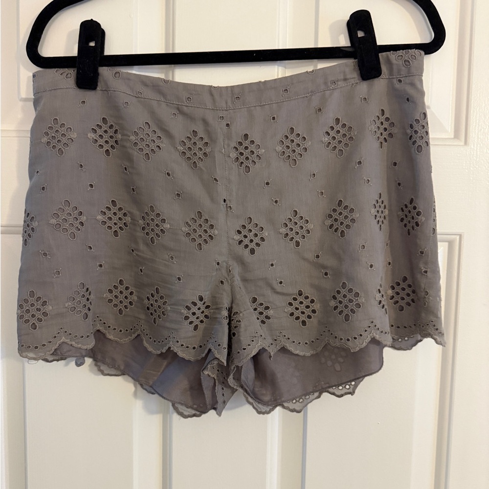 Johnny Was Eyelet Embroidered Shorts – Size M